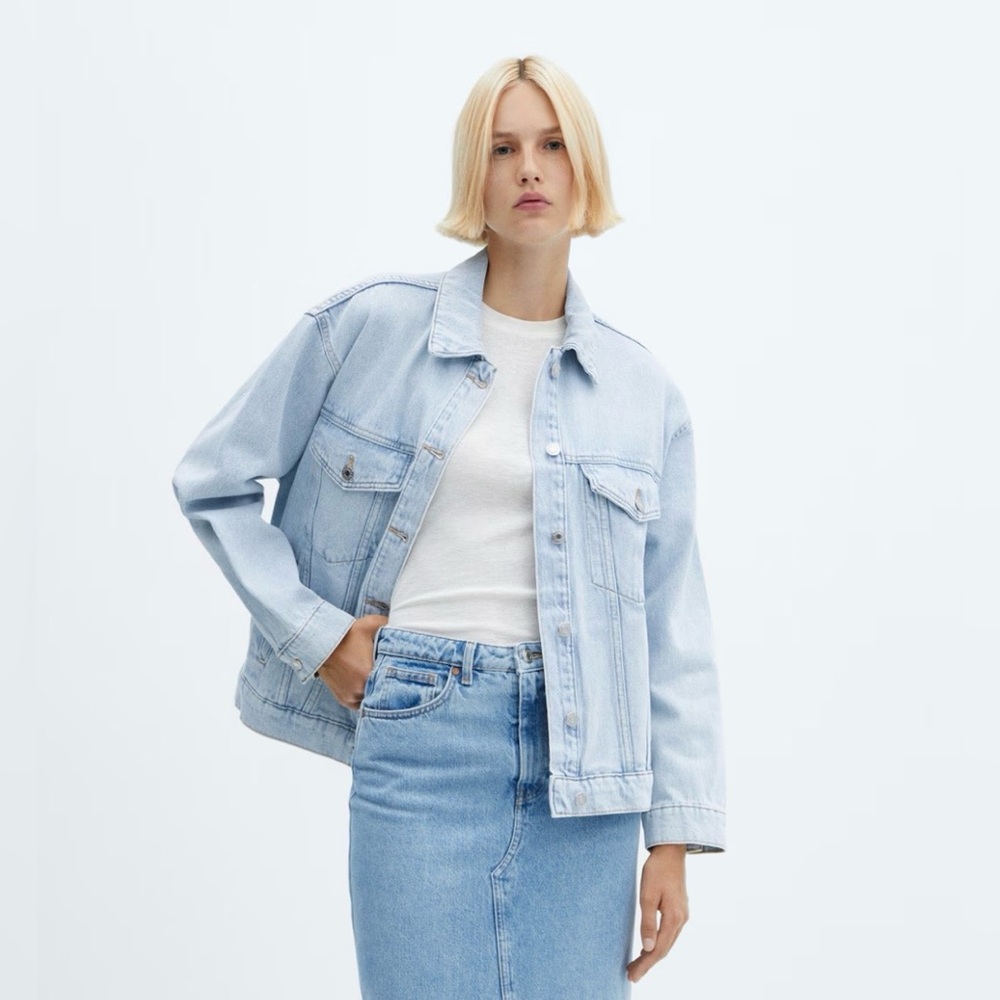 MANGO Women's Oversized Light Blue Denim Jacket size L